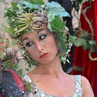 Chépi l'Elfe avec la marionnette Mushroom