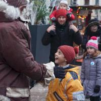 Mister Christmas et les enfants